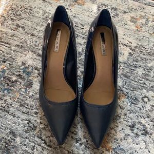 Tahari pumps - worn 2x